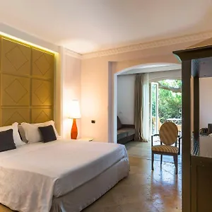 romano-palace-luxury.taorminaitalyhotels.com/